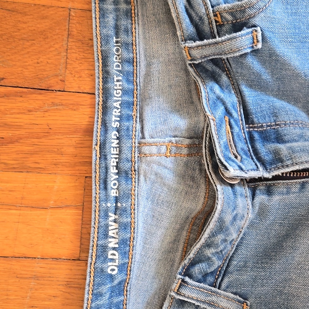 Old Navy Jeans - Picture 2 of 3
